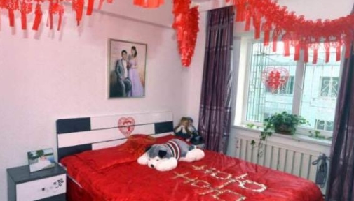 梦回现实，解析梦见老公与别的女人共筑婚房的深层含义