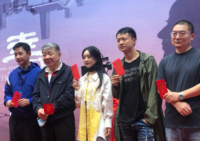 赵丽颖幸福到万家开机，主演阵容首曝光，85花一