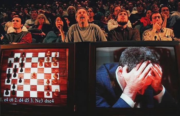 |机器人谷助力全国城市联赛 95后掌门人看好国际象棋