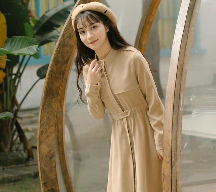 秋意浓|复古不等于老气，秋意浓浓的法式复古风已浪漫来袭，一条裙子搞定