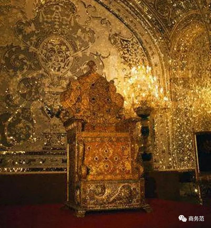 珠宝|最美“末代王后”坎坷一生：珠宝富可敌国，流亡后丈夫子女去世…