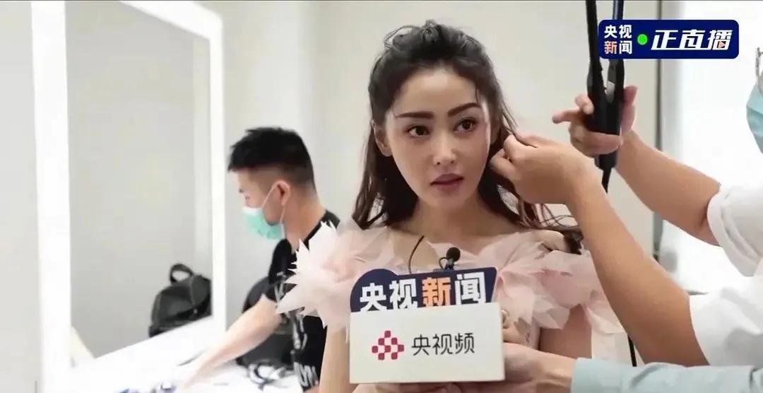 fa|央视镜头太可怕了,张天爱鼻子顶破天,被李沁吊打…