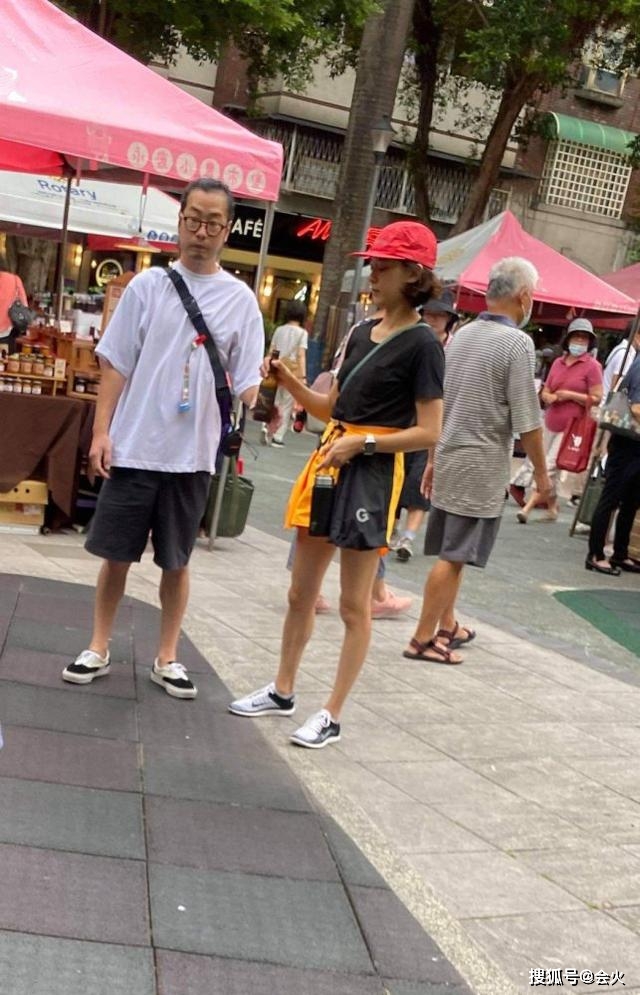 模样|原创陈意涵一家三口罕同框，1岁儿子肉嘟嘟模样太萌，画面太温馨！