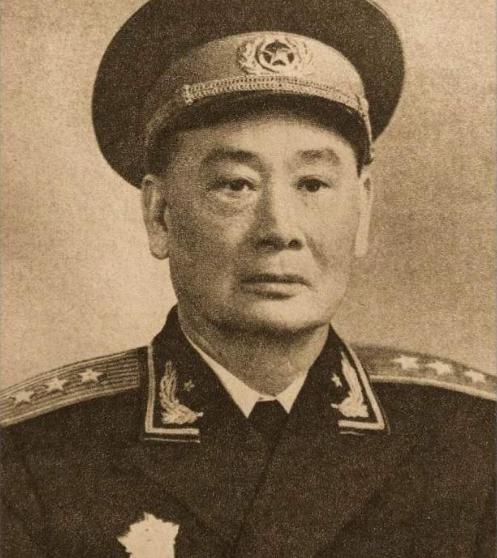 1955年授衔,新疆军区司令员授开国中将,副司令却授开国上将