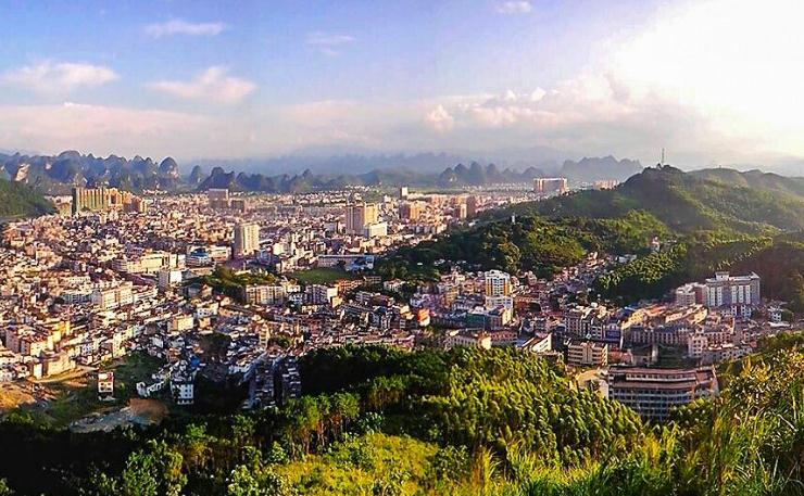 贺州 人均_贺州学院