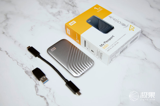 卡顿|让剪辑师操作顺滑效率飙升？盘内建模不卡顿，极速无缝传输高颜值