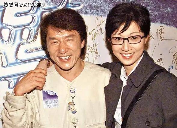 47岁吴绮莉罕见提及“小龙女”，透露其为了养老