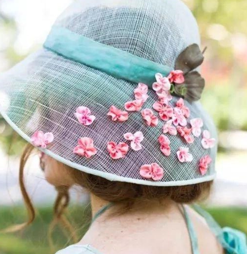 世纪|她亲手制作出十八九世纪复古裙,穿越时空的美感棒呆