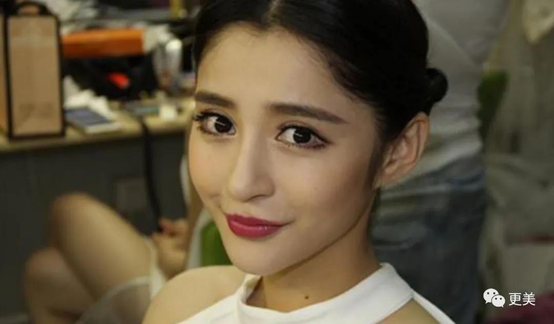 do|胖成球，眼睛do到快掉出眼眶，周杰伦最美“前女友”咋了...