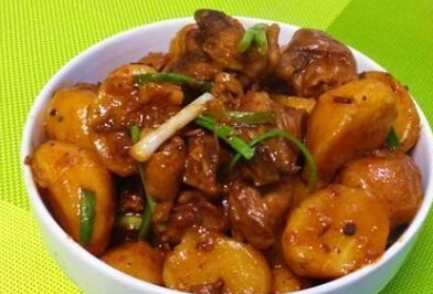 土豆烧鸡腿