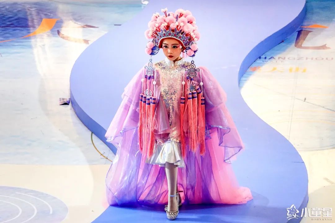 服装|闪光少年为亚运助力，这些小童星真的很燃！