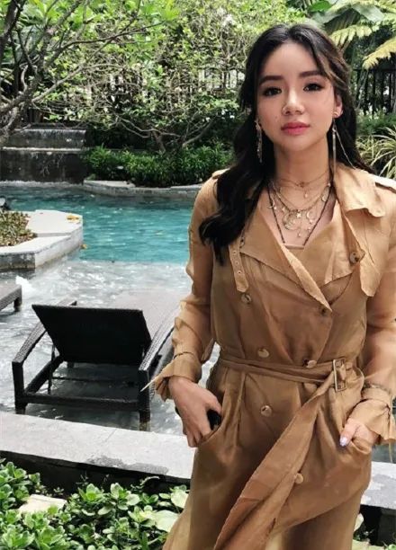 何猷君|原创何猷君百亿前女友变脸，曾秘密生子，离婚1年变网红脸不如奚梦瑶