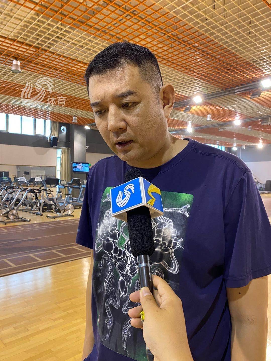 对于目前球队的近况,山东西王男篮主教练巩晓彬透露,从上周开始,球队