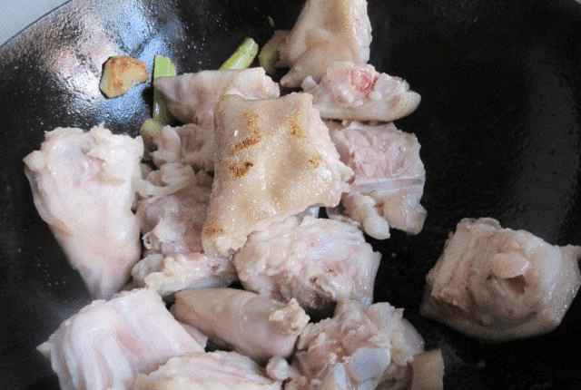 猪脚怎么煮软糯好吃 2ac9bf3a57c448c8af0a5b3996999563.png