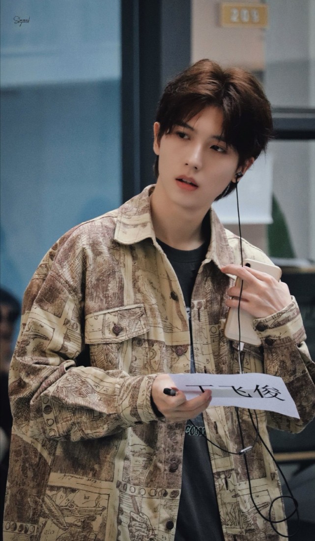 特色|原创创4青3面试路透，这次都是颜值很可的小哥哥，有你支持的吗？