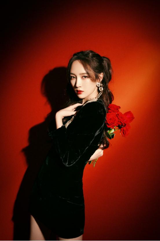 心机|孟佳画鸽子蛋眼妆?这些心机女团眼妆你都会了吗?