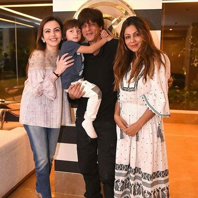 豪宅|印度首富27层豪宅都有啥?100多辆豪车私人医院,老婆开心就好