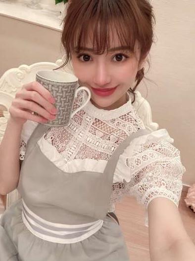 公关|被称“日本第一女公关”，她滴酒不沾靠聊天年入7.3亿，绝了！