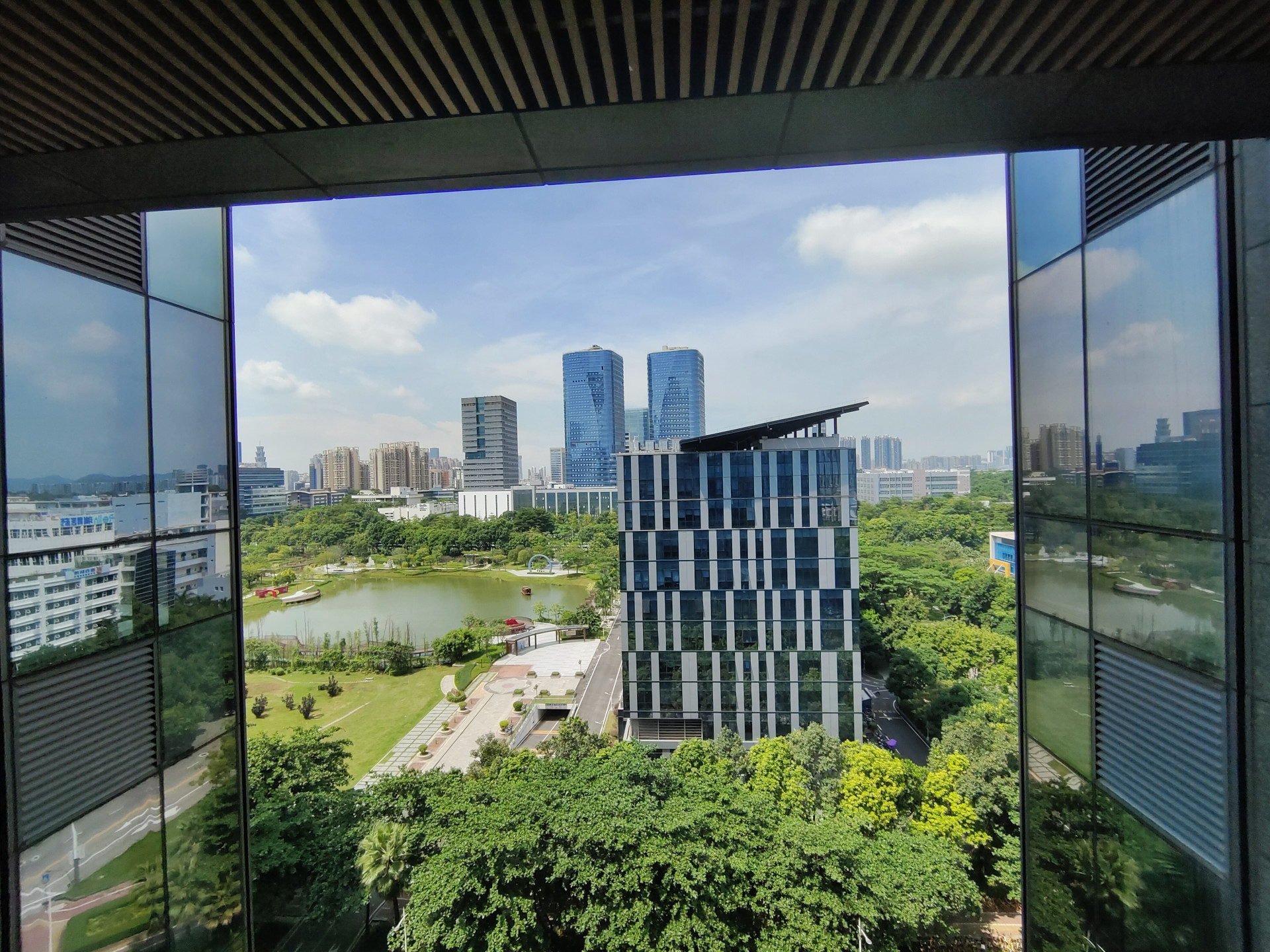 Delta|iQOO 5 体验评测：没有百瓦快充，却不失为均衡旗舰