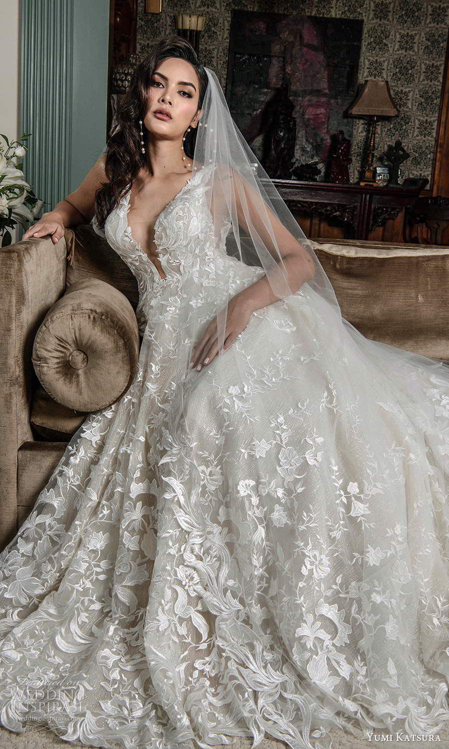 &quot|Yumi Katsura2021＂Ravishing&Resilient＂秋季婚纱系列 提升女人身体的自然美感