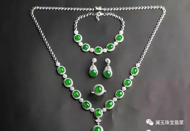 宝石|翡翠珠宝是怎么镶嵌的？