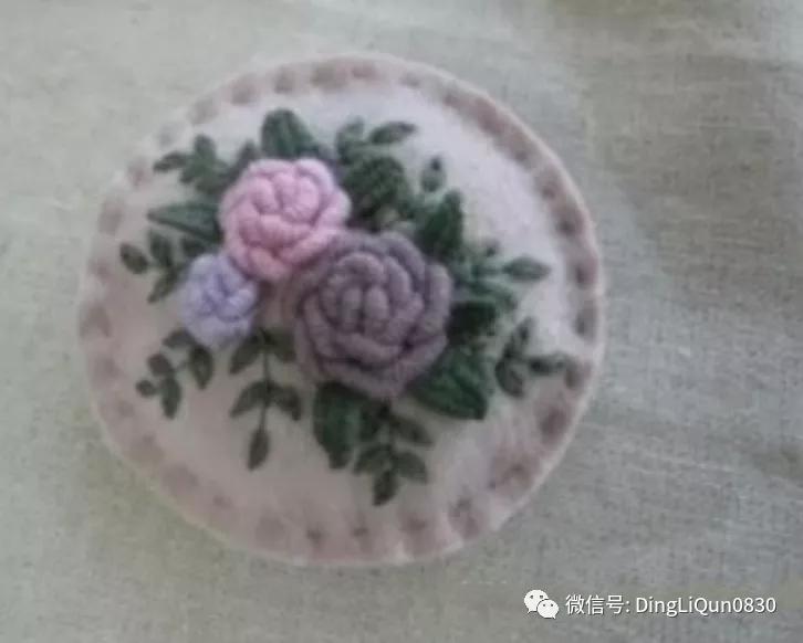 手绣|「刺绣作品」50款时尚的手绣布料纽扣，也许用的到！