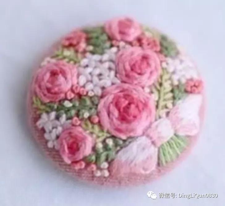 手绣|「刺绣作品」50款时尚的手绣布料纽扣，也许用的到！