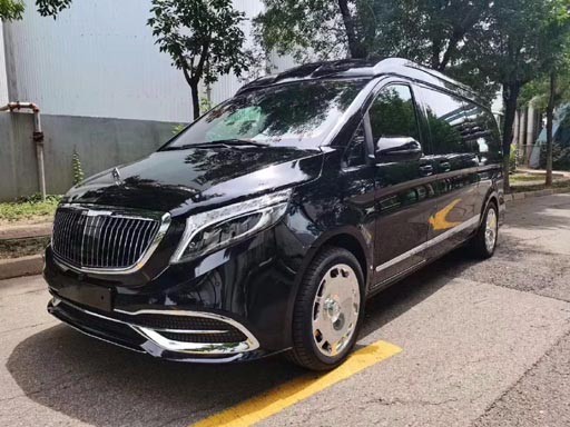 奔驰迈巴赫vs680经典浅色双拼内饰 2020奔驰商务车 奔驰v260l