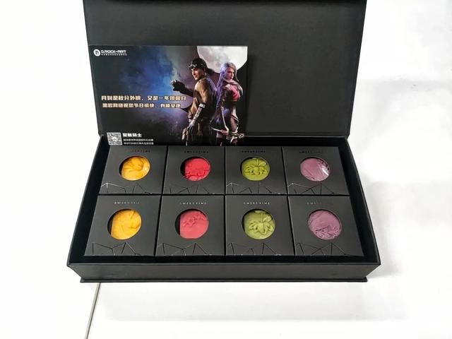 礼盒|开箱大赏，这届互联网月饼行不行？