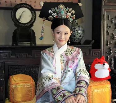 美少女|吊打鞠婧祎的真·四千年美少女，这方脸却甜到极致的美貌是开挂了吧！