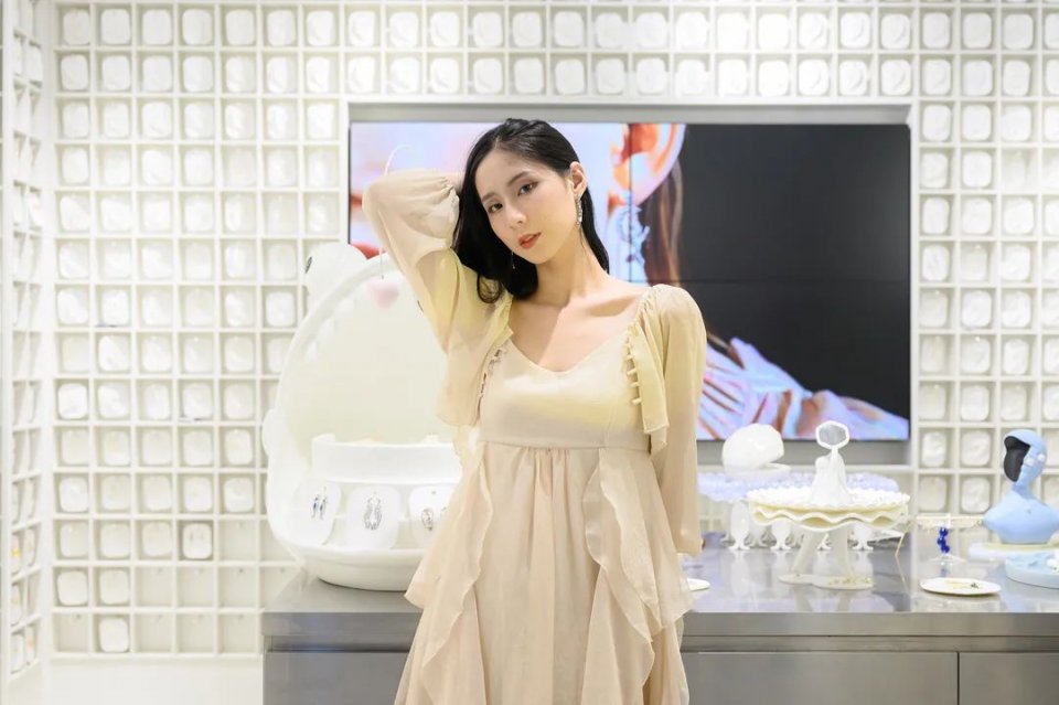 连明星|ZEGL线下体验店！超20000+配饰任挑任试，百元内轻松Get！