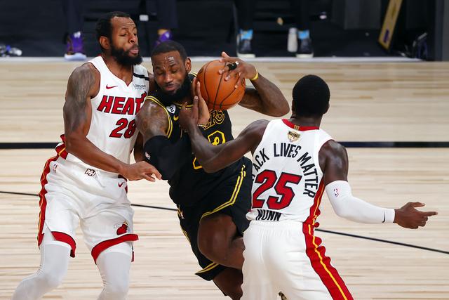 NBA汇总：湖人再下一城，浓眉哥比肩乔丹杜兰特，詹姆斯超名宿