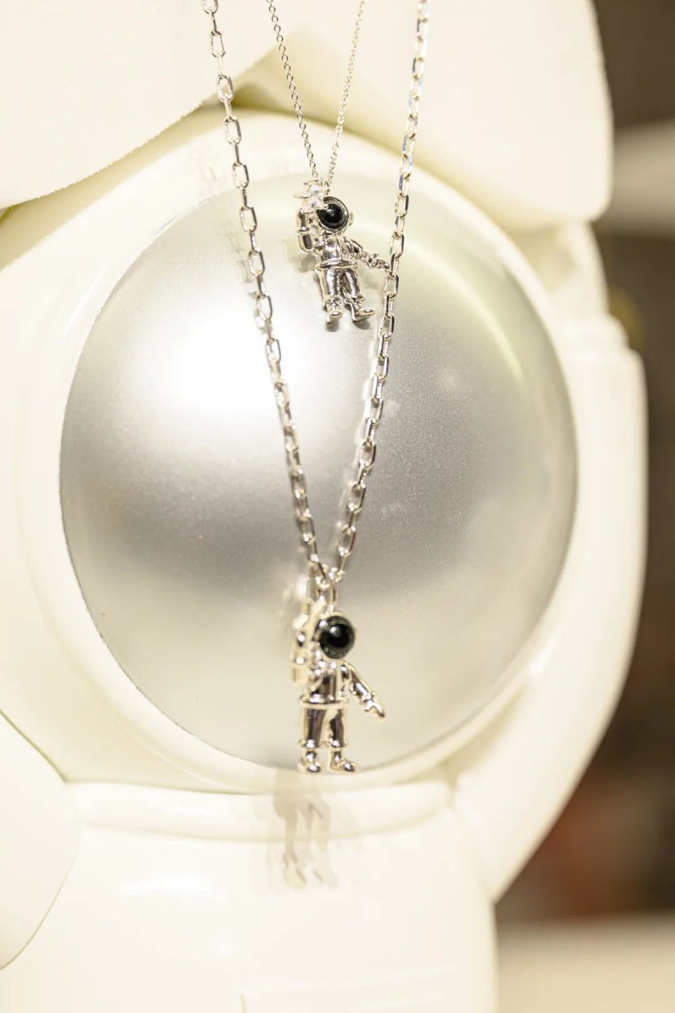 连明星|ZEGL线下体验店！超20000+配饰任挑任试，百元内轻松Get！