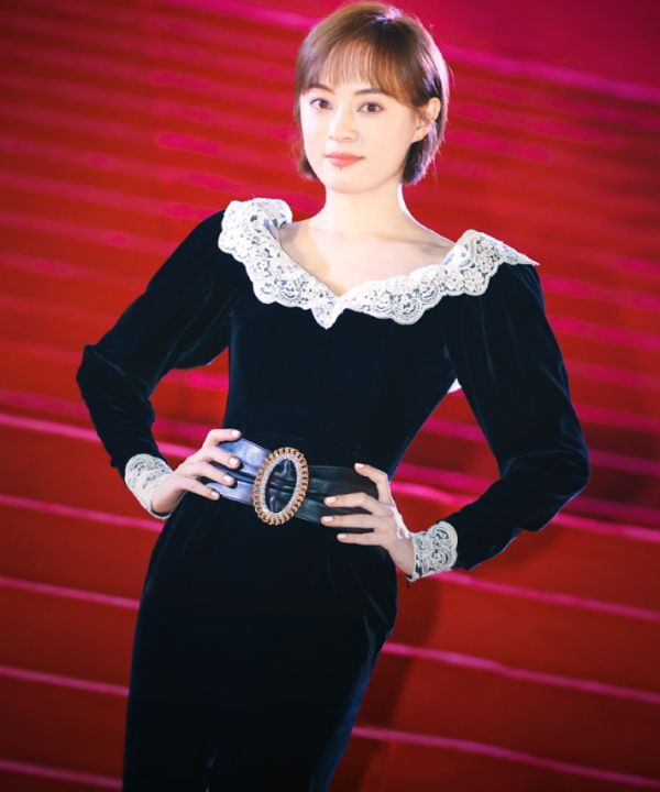 孙艳|被孙俪妹妹美到了!梳起高马尾好青春,侧颜跟姐姐一模一样