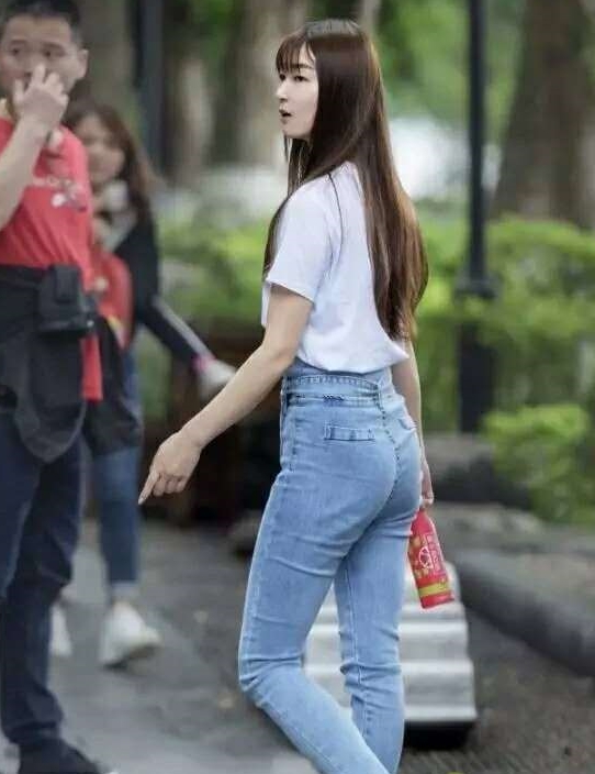 气质优雅女神范十足好迷人 8c05ada6e8bc4248912e428956d00d29.jpeg