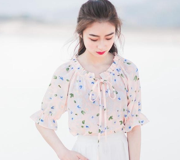 比较厚的上衣 c19ea78a0d7e47009de798181514f096.jpeg