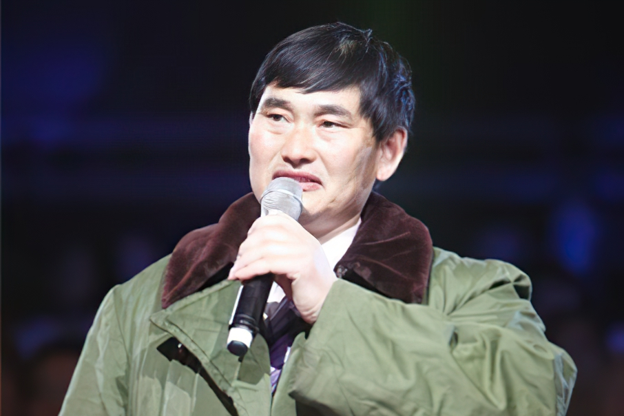 大衣哥家最近有喜事吗 e9b0af843a844e19a2208ec1ef9b7117.jpeg