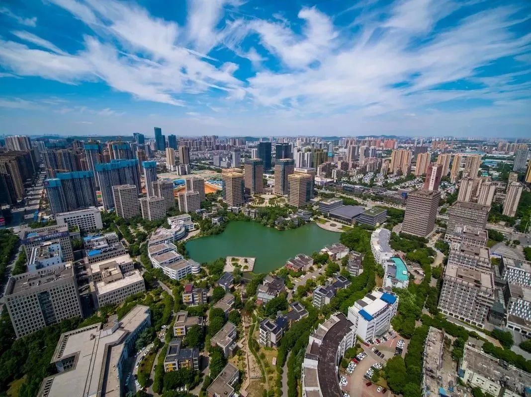 2023洪山公园游玩攻略,洪山公园是武汉武昌中心一座... 【去哪儿攻略】