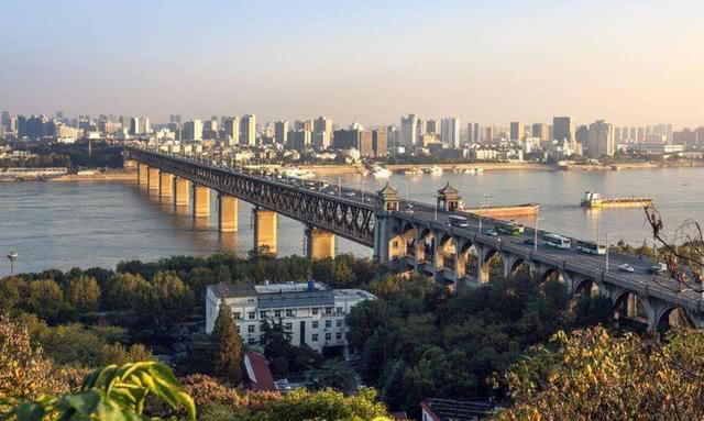 武汉三镇GDP_武汉三镇地图