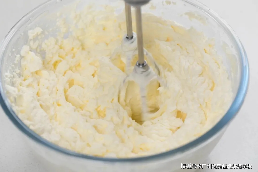 优美西点の自制黄油,剩余的淡奶油还能重复利用