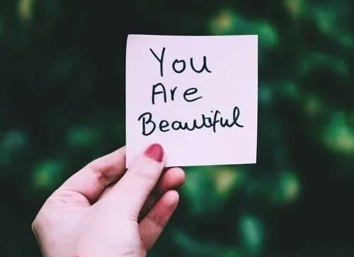 我该怎么说我离不开你呢 8cc7846bb57945d186f854b86af0c58b.jpeg