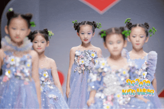 童装|SS2020 KIDS WEAR上海时装周圆满落幕，首届年度儿童时尚盛典齐收官