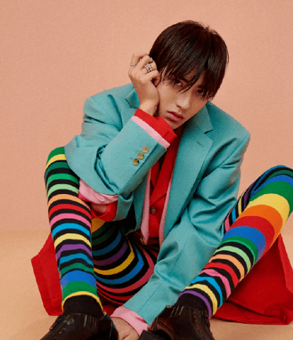 戒指|男星所戴的戒指，易烊千玺财大气粗，看到宋威龙：是为我备的吗？