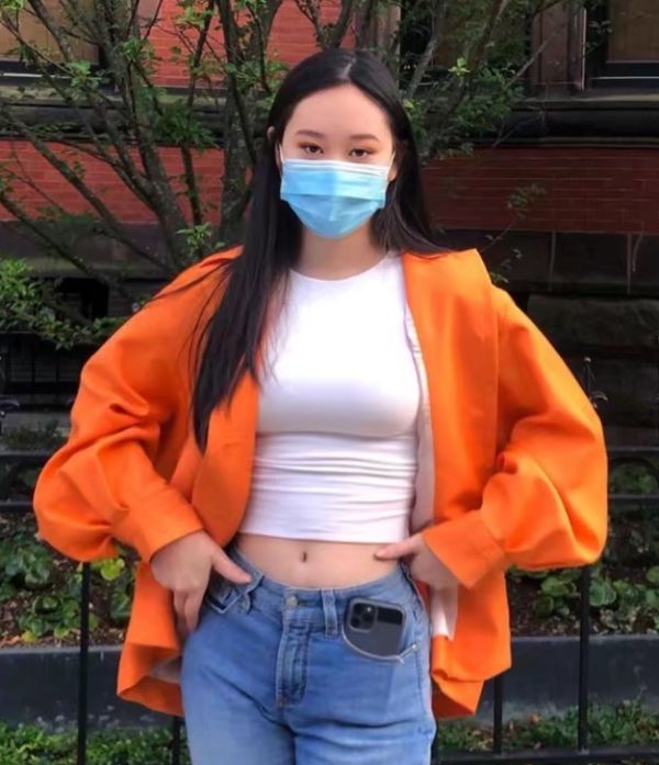 利智好|“最美星二代”公开！李连杰小女儿晒身材照，完美继承利智好基因