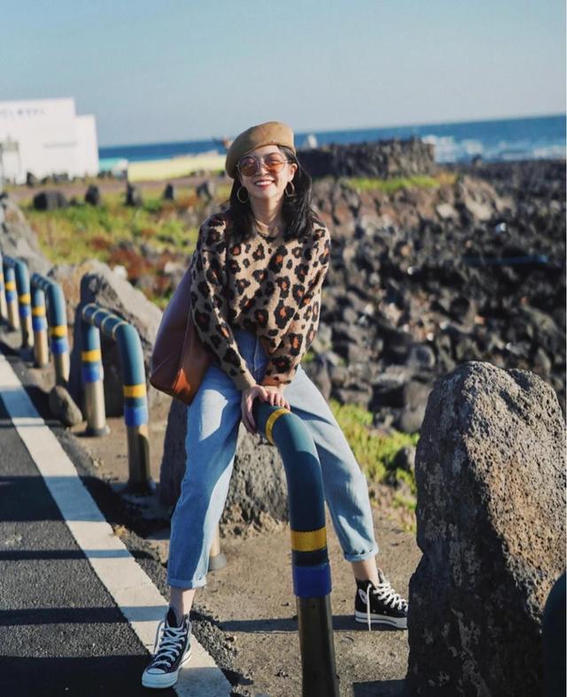 整体|只有极简风能穿出高级？你错了，＂设计感穿搭＂也能出彩，来试试