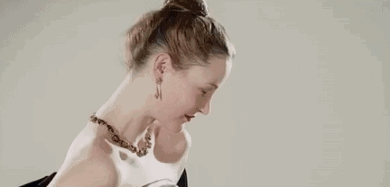 款式|抱怨靴子太磨脚？这双袜靴材质轻柔造型百搭，让你双脚踩地新体验