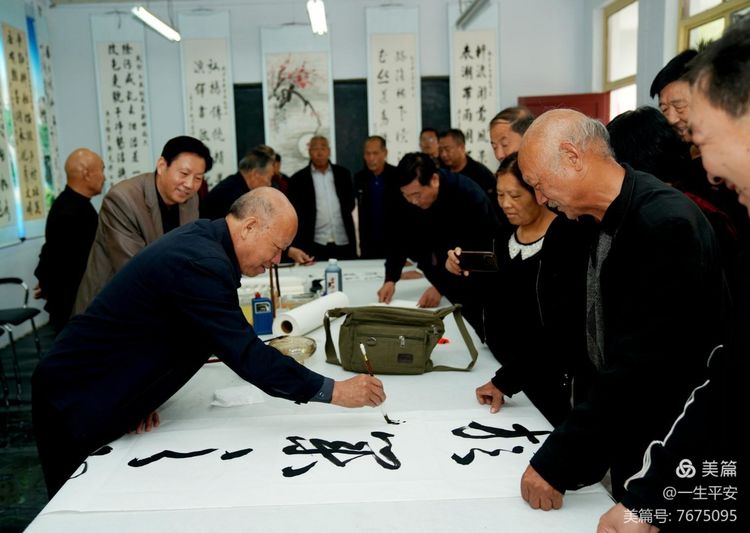 小梁乡人口_河津市小梁乡小梁村
