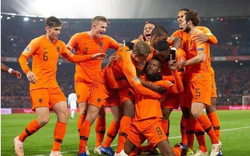 
欧国联 意大利vs荷兰 荷意巅峰之战 意大利与荷兰争夺小组
