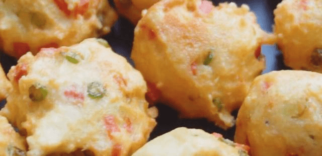 如何简单做蛋糕什么也不加 18a63ca7fbb64056a213d0b7cc24a195.png