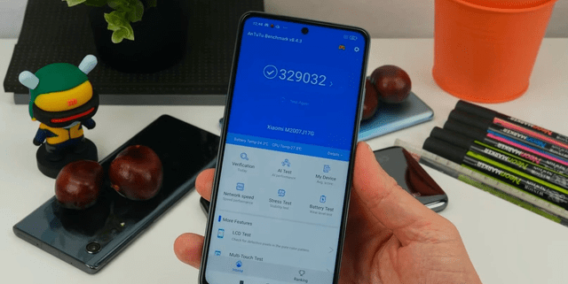 小米10t lite真机跑分曝光,接近33w分,国内将当红米note10卖?